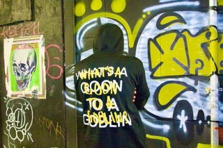 "LA Legends" (yellow)